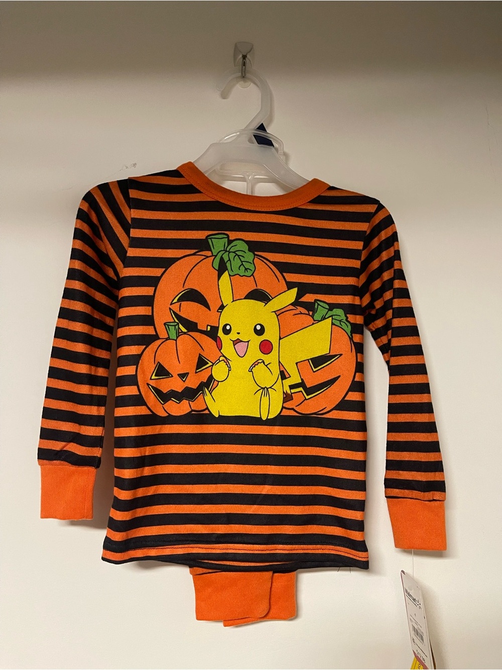 BRAND NEW TWO PAIRS KIDS POKÉMON HALLOWEEN PJ SETS